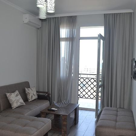 Apartment Mzika Batumi Exterior foto